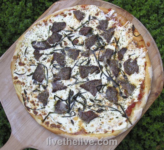 My signature pizza: marinated beef tenderloin with chive blossoms. Not Pizza Montanara, but not bad!